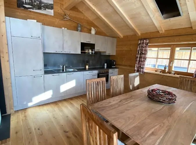 Almhuette شاليه لاختال